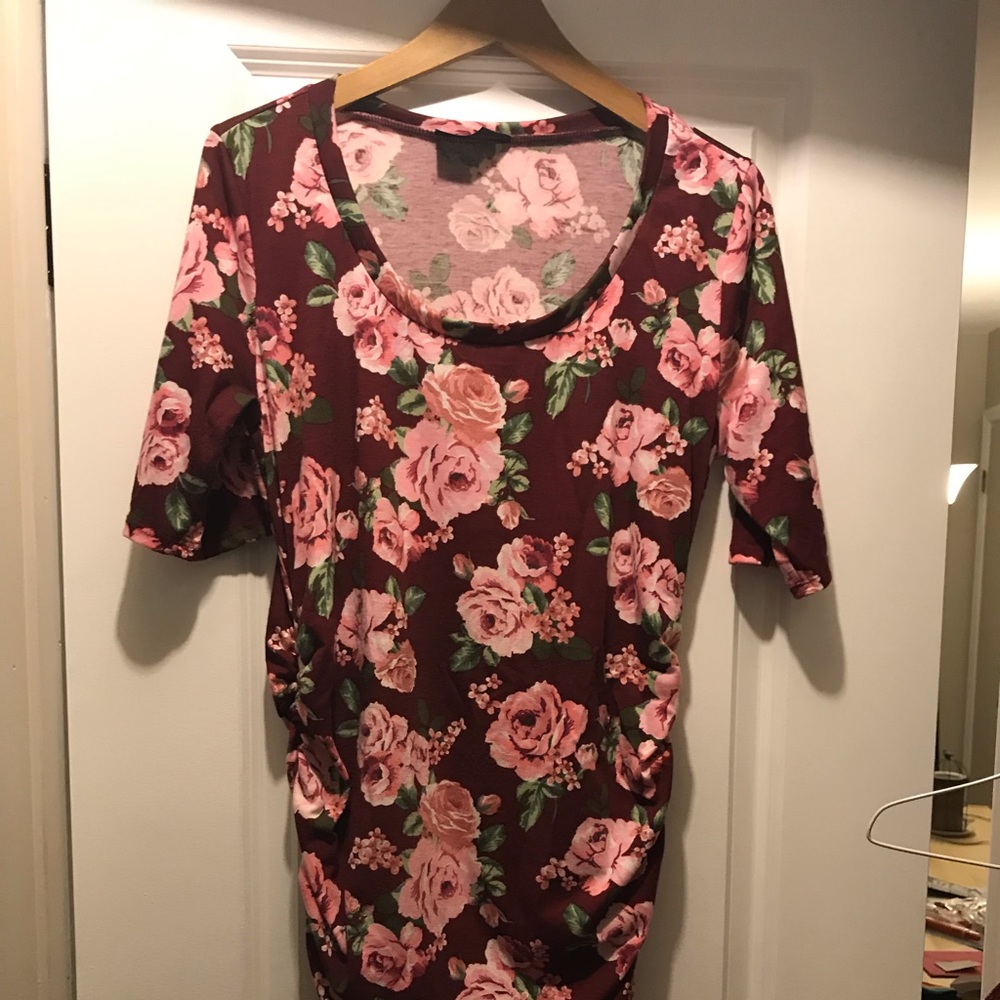 Elbow sleeve length maternity dress